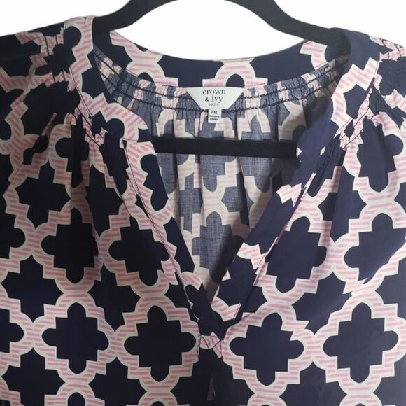 Crown & Ivy Woman Peasant Blouse - Picture 3 of 8